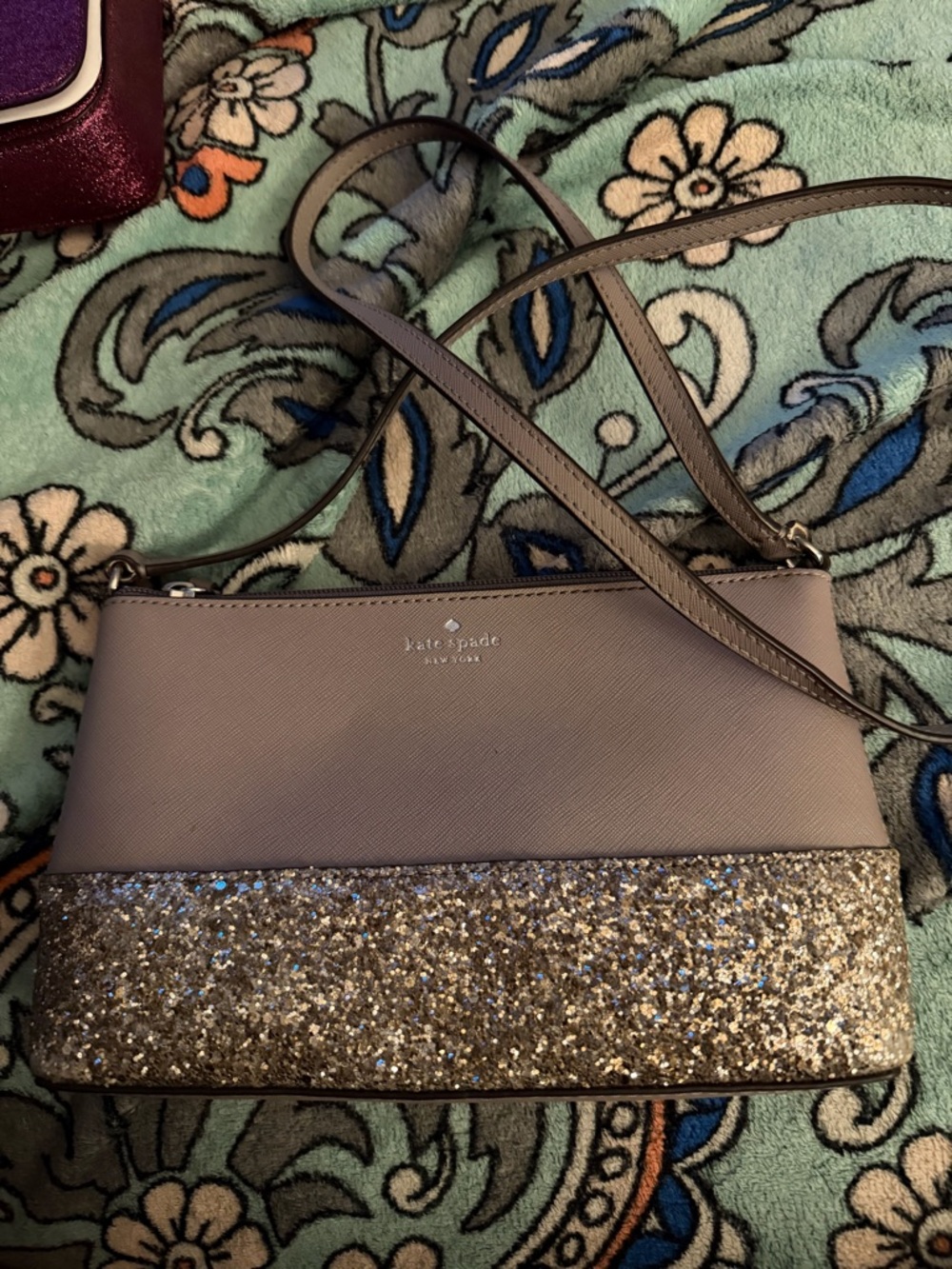 Kate Spade New York Greta Glitter court crossbody bag/grey! NWOT - Picture 9 of 14